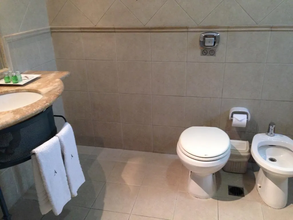 מנדוזה Argentino Hotel 3*,